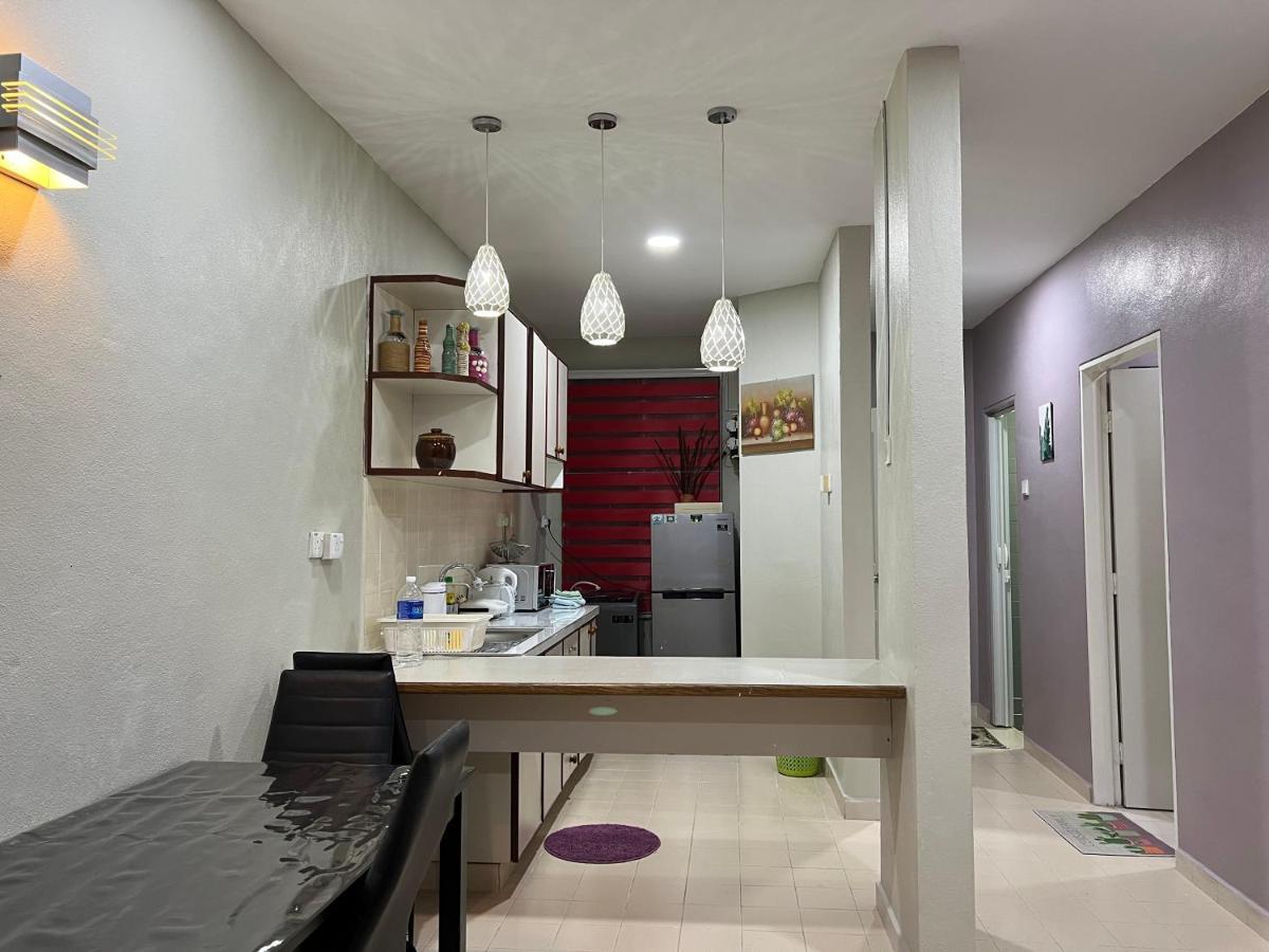 Batu Feringgi Homestay エクステリア 写真