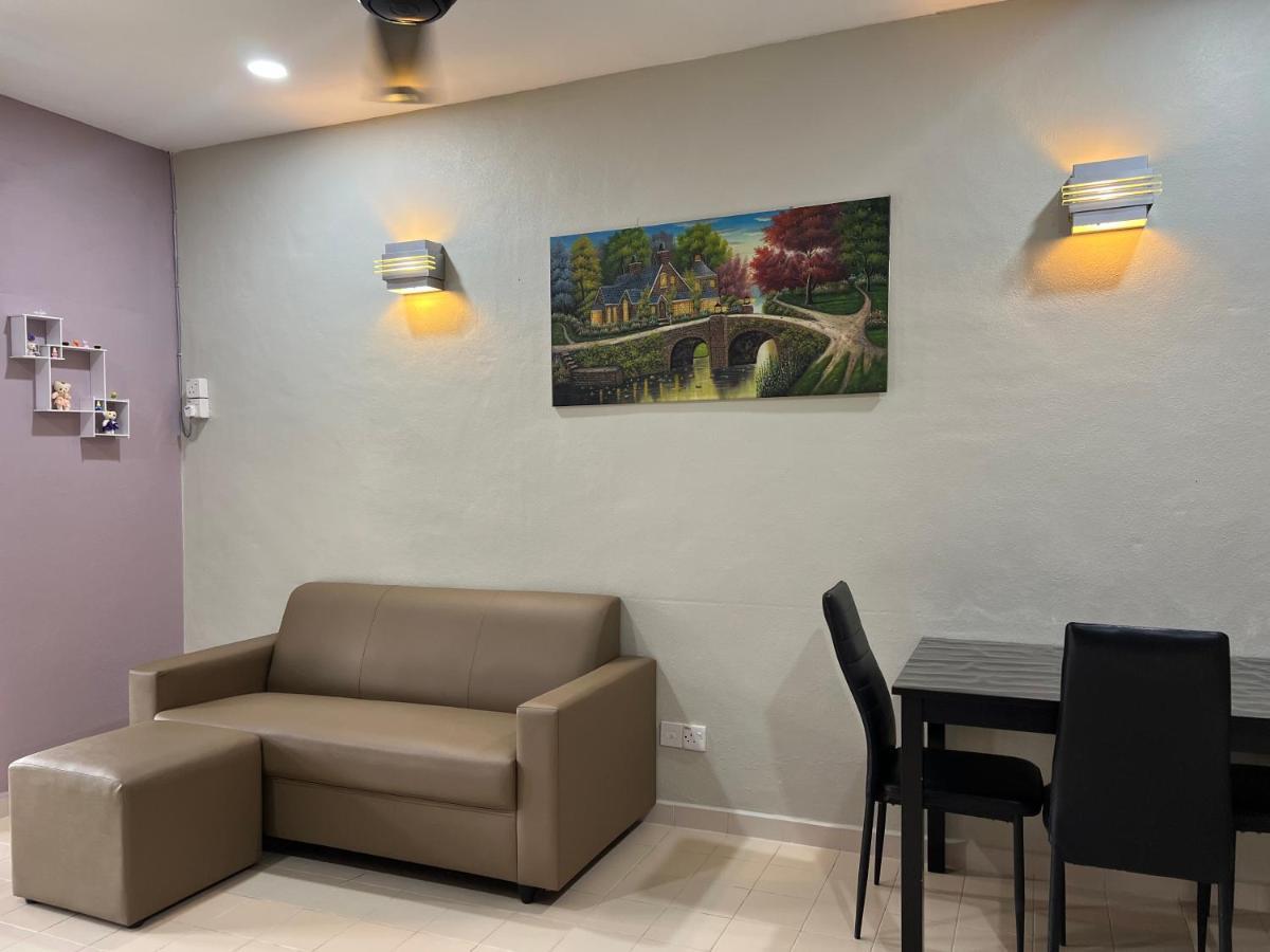 Batu Feringgi Homestay エクステリア 写真